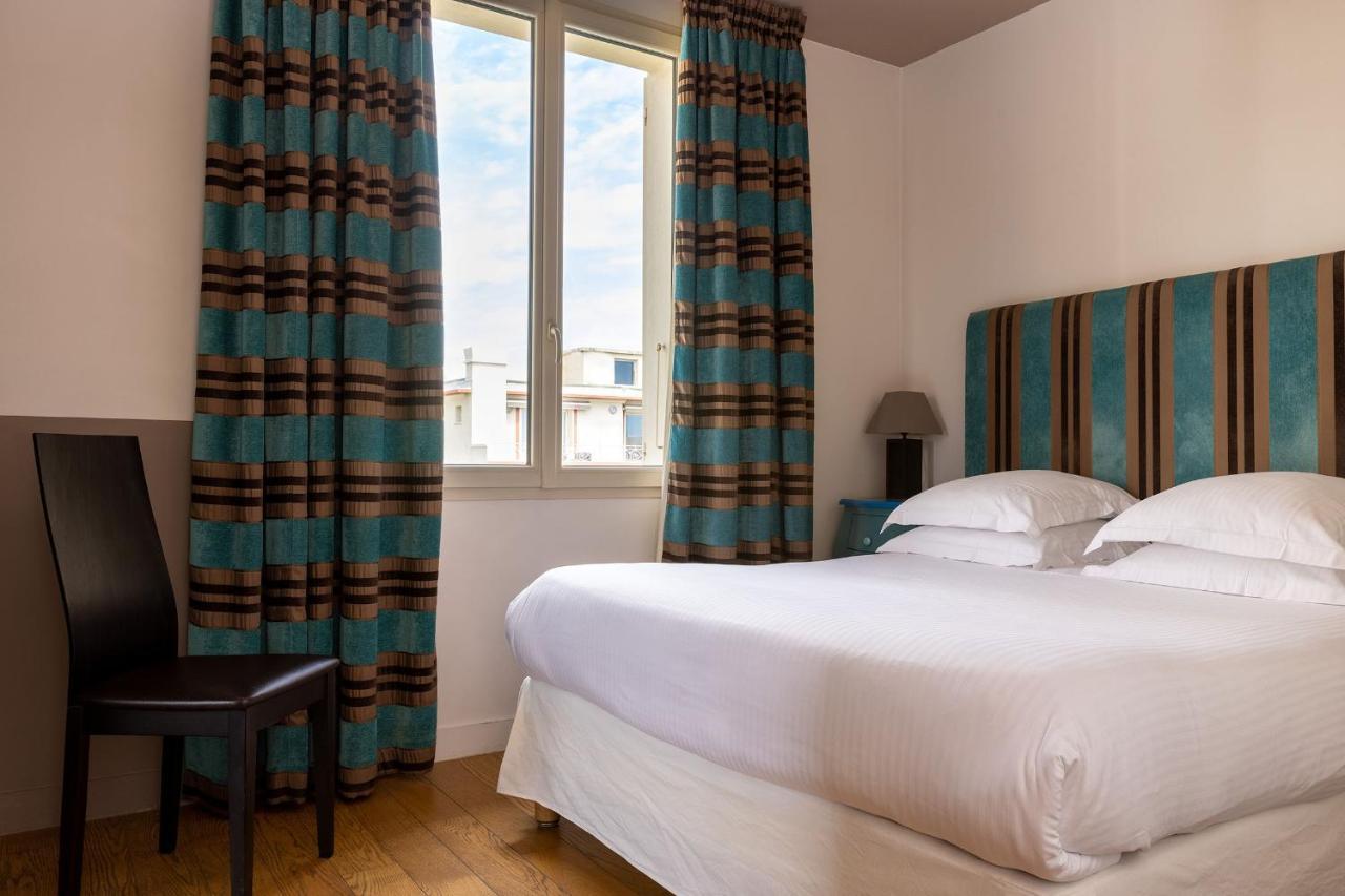 Hotel Royalmar Cagnes-sur-Mer Exterior photo