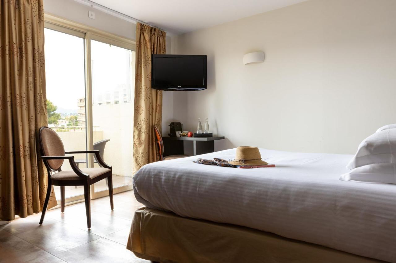 Hotel Royalmar Cagnes-sur-Mer Exterior photo