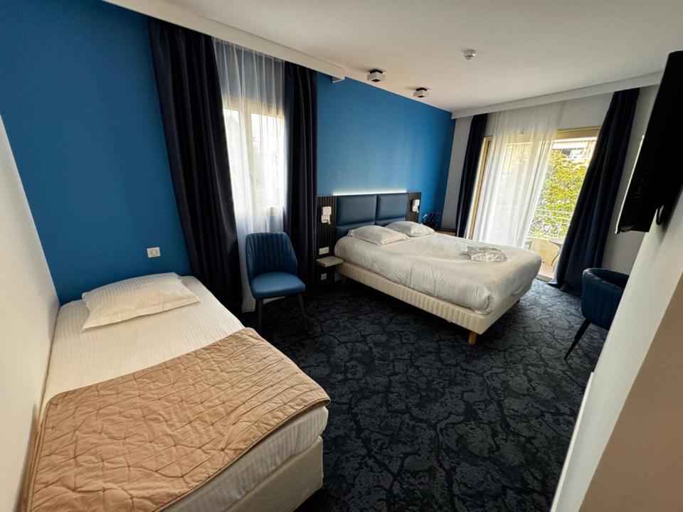 Hotel Royalmar Cagnes-sur-Mer Exterior photo