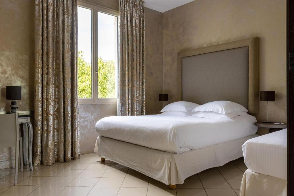 Hotel Royalmar Cagnes-sur-Mer Exterior photo